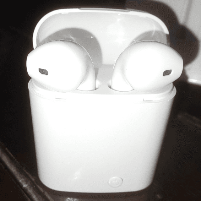 i7s Tws earbuds for android/iPhone
